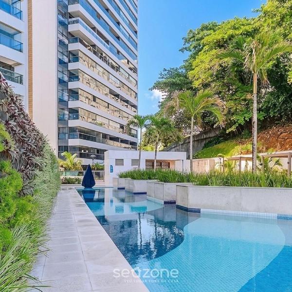 Apto. em Cond. c/ Piscina a 920m da Praia BCA1004