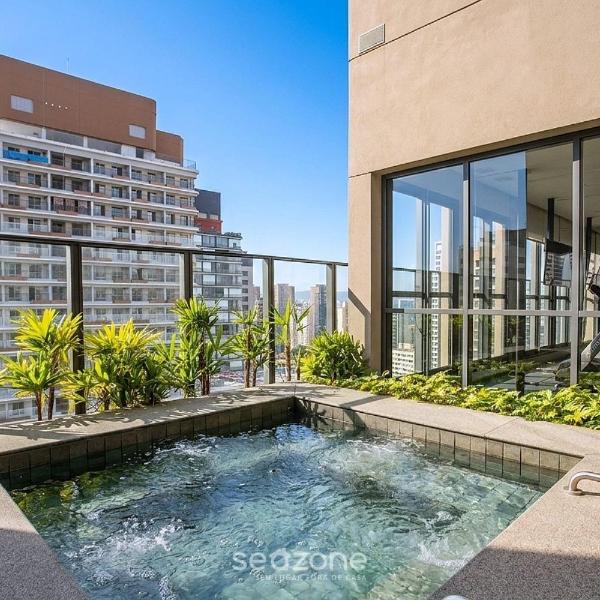 Studio Bem localizado em Cond. c/ Piscina SOM1406