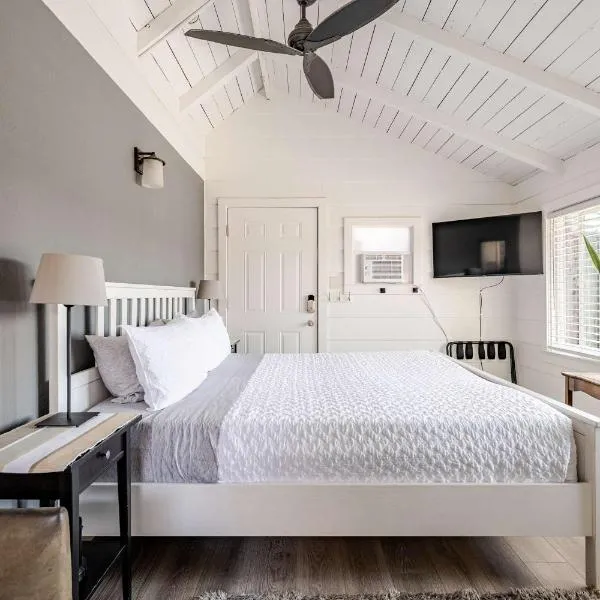 The Midtown Cottage- w/ Private Entrance and Views, hotel sa Santa Cruz