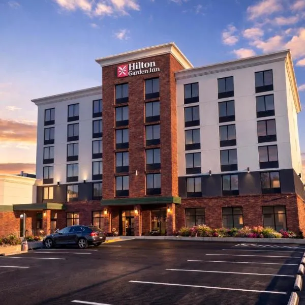 Hilton Garden Inn Kelowna, hotel i Kelowna