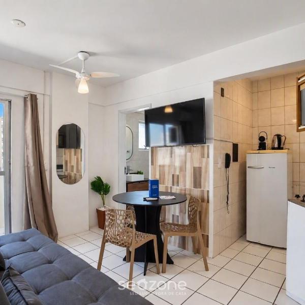 Studio em Cond. c/ Piscina e Vista Cid. ECI0506
