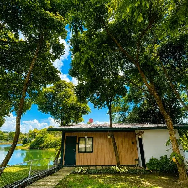 Cavinti में, होटल Caliraya Mountain Lake Resort