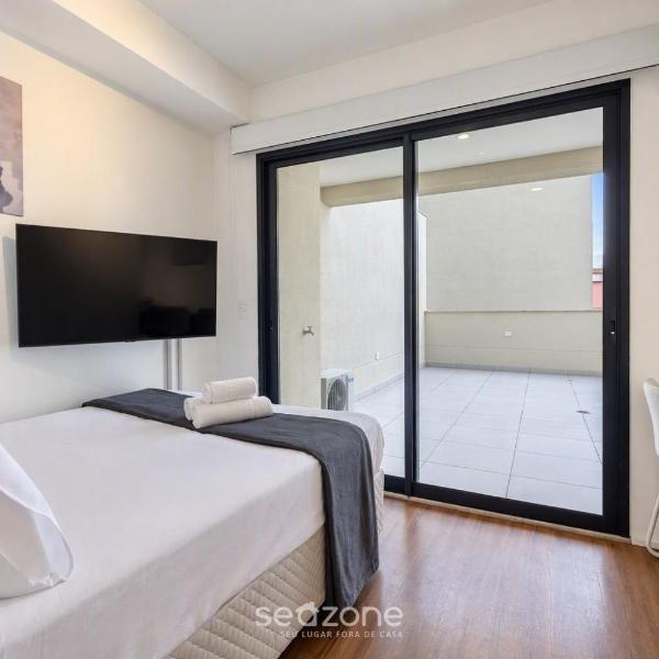 Studio em Cond. c/ Piscina e Vista Cid. FPA0609