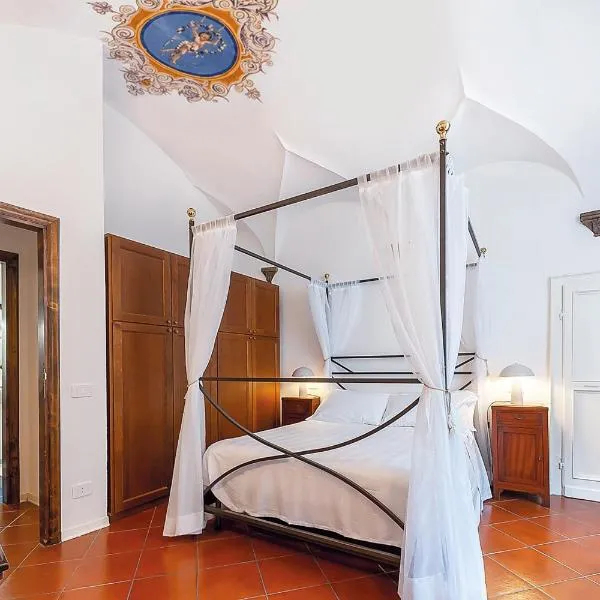 LA LOGGIA DI PORTICA Residenza Storica Assisi Centro, hotelli kohteessa Assisi