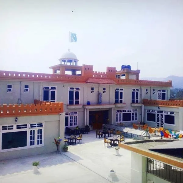 Stargaze Hotel & Apartment, hotel in Mānsehra