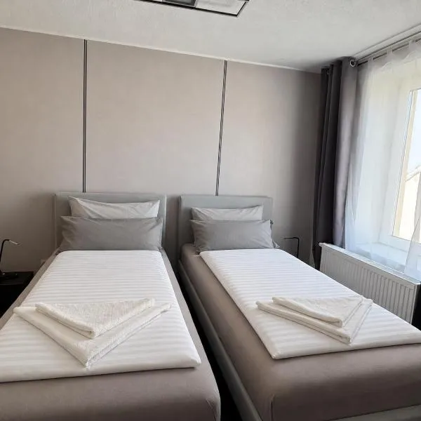 Cozy Apartment Bernburg 3: Roschwitz şehrinde bir otel
