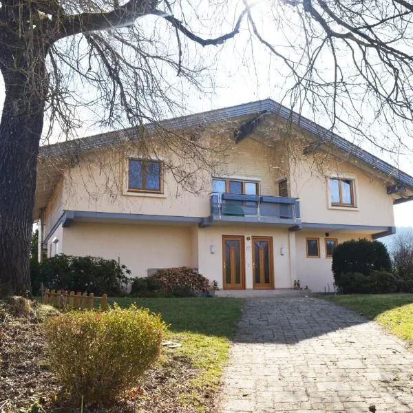 Villa Viola, hotel v destinaci Moosburg