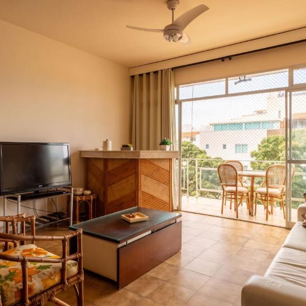 Apto com Varanda e Garagem a 300m da Praia do Forte