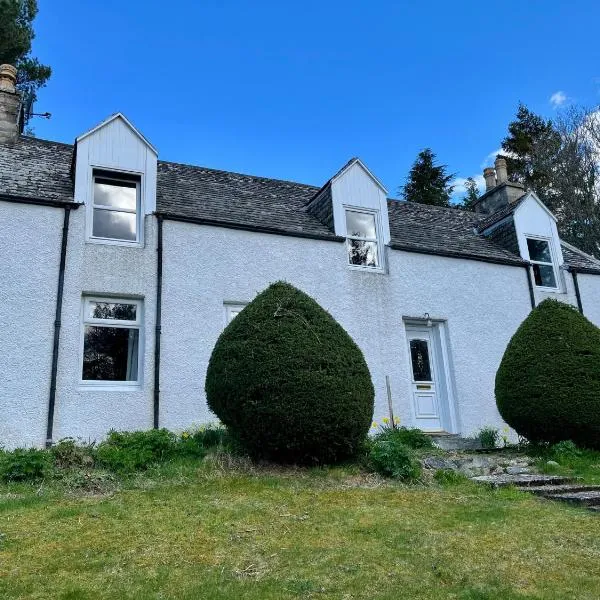 Charming cottage close to the Cairngorms, ξενοδοχείο σε Ballindalloch