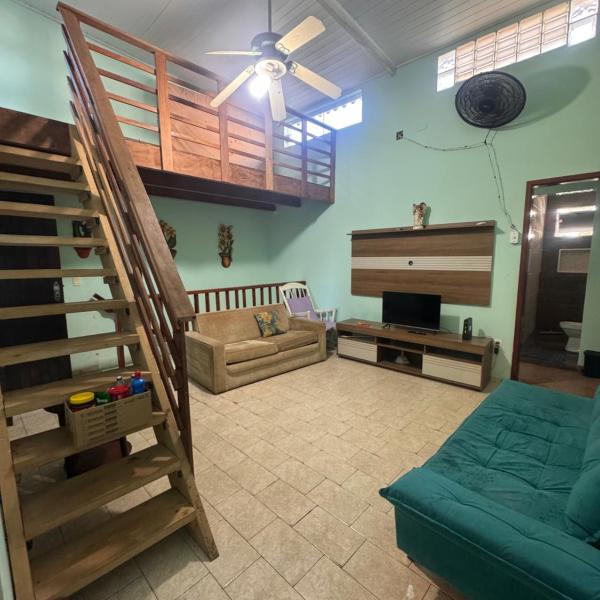 Casa Agradável há 80 metros praia toninhas - Foto 2