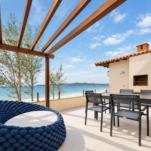 Casa Pe na Areia em Buzios com Vista Incrivel e Piscina