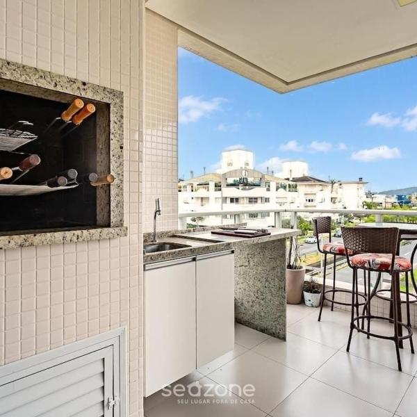 Apto 2Q e churrasq. 800m da praia de Jurerê SGA202