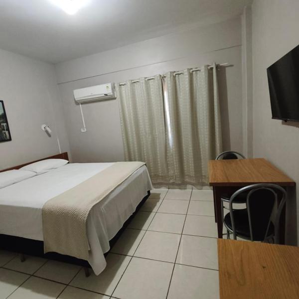 Ambassador Hotel - Foto 4