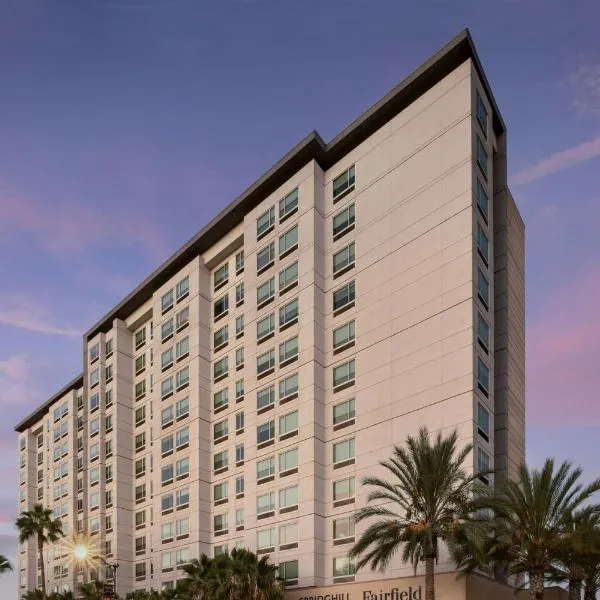 Fairfield by Marriott Inn & Suites Anaheim Resort, хотел в Анахайм