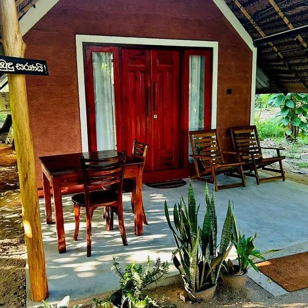 River Side Eco Cabin, hotelli kohteessa Dambulla