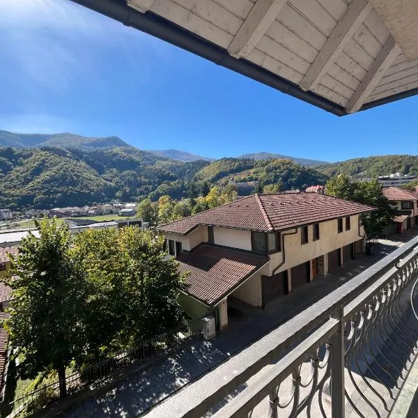 Grand Panorama Apartment, готель у місті Фойніца