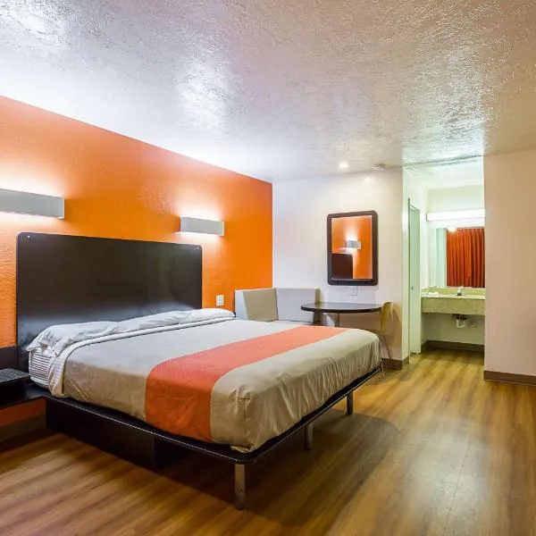 Motel 6-Madisonville, TX, hôtel à Madisonville