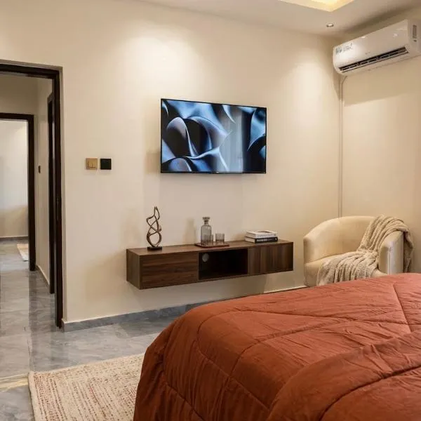 Girona Hotels and Metropolitan, отель в Варри