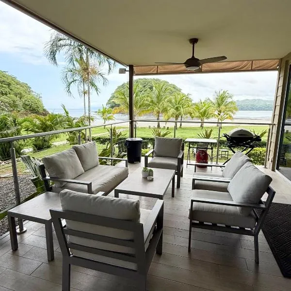 Azuero Lodge: Luxury Beachfront condo- Playa Venao, hotel v destinaci Playa Venao