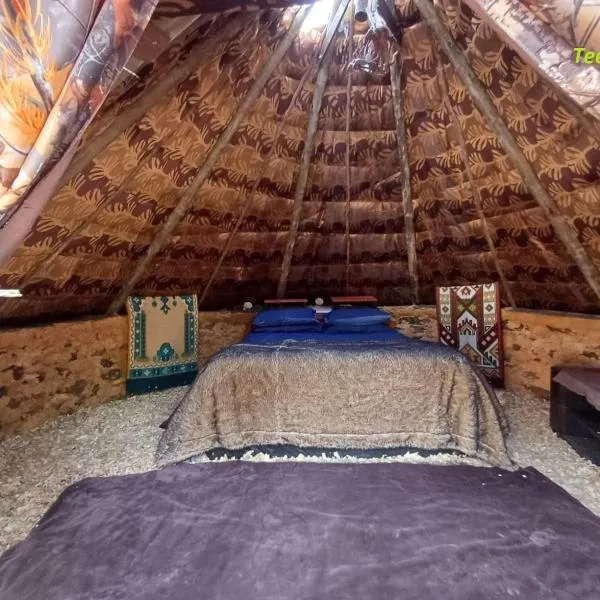 Rustic Unique - Bush Glamping Retreat, hotel u gradu Kalkheuvel