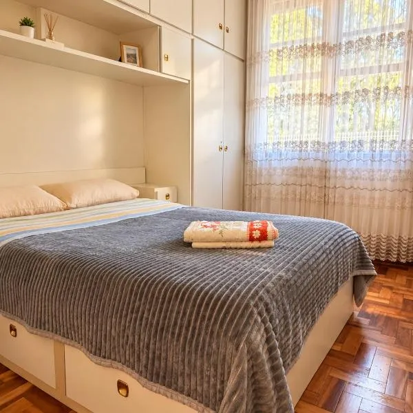 Pousada Senda do Sol - quarto 04, מלון באירטי