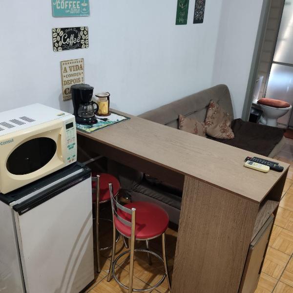 Kitnet Mobiliada no centro de São Leopoldo. - Foto 4