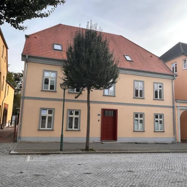 Stadtwohnung direkt im Zentrum, hotel em Neustrelitz