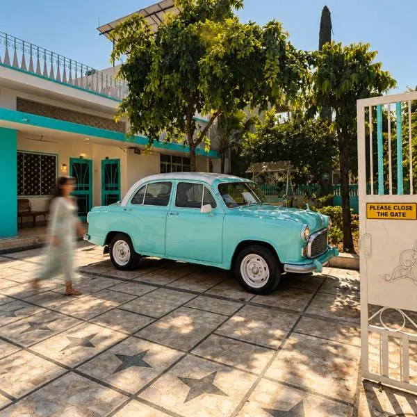 Mangala - A Homestay in Jaipur, Self Check-in, 10 Min Drive to Railway Station, Bus Stand & Hawa Mahal, hotel in Jaipur