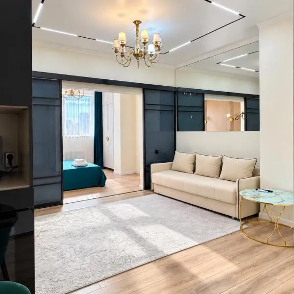 Уютные апартаменты в ЖК Айсанам De Luxe, Abu Dhabi Plaza, Байтерек, Ботанический сад 5 минут, hotel di Astana