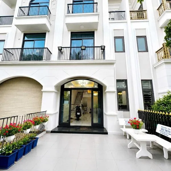 Homestay Lavila Tân An – hotel w mieście Bình Xuân