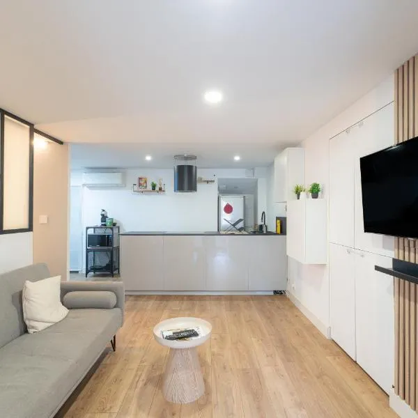 Appartement au port de Nice, proche des plages, hotell i Nice