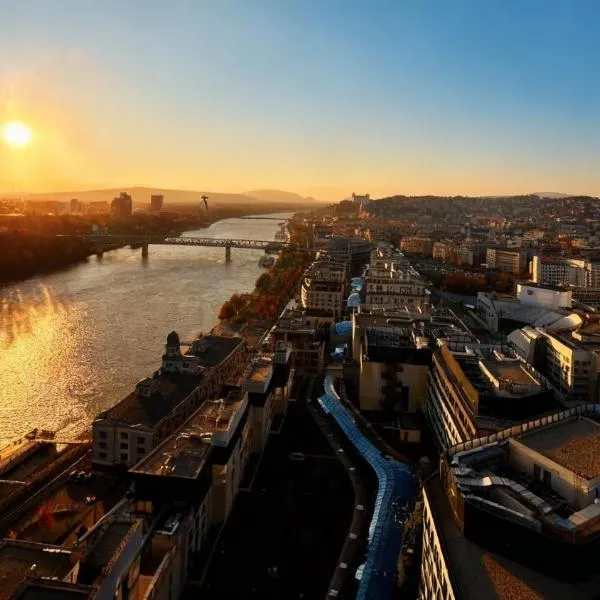 SkySuite 24 - Eurovea Tower, hotel v destinaci Ovsište