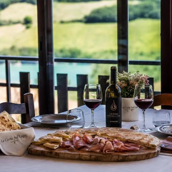 La Corte Sul Lago, hotel i Cingoli