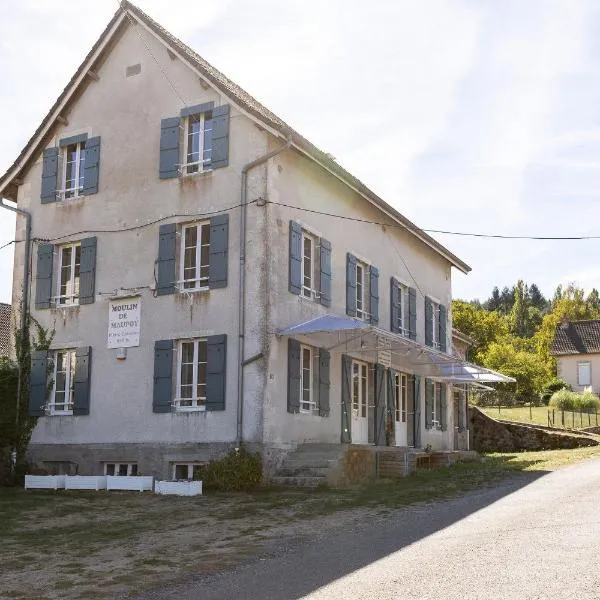 Moulin de Maupoy, hotel i Saint-Symphorien-de-Marmagne