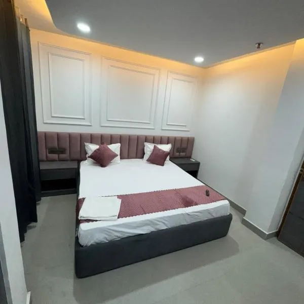Hotel Golden Plaza, hotel u gradu Amritsar