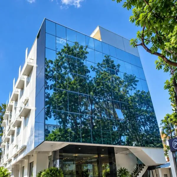Hotel D & S、ハイデラバードのホテル