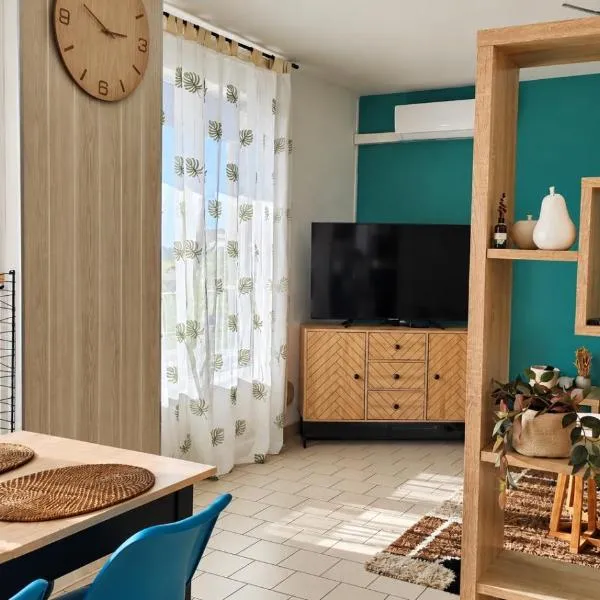 Le Newton - Charmant T2 climatisé près du Polygone, hotel v destinaci Béziers