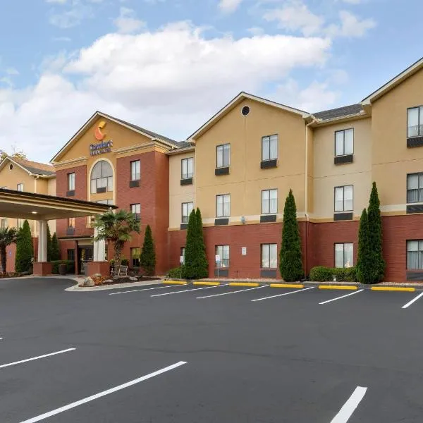 Comfort Inn & Suites Canton Riverstone Area, hotel a Canton