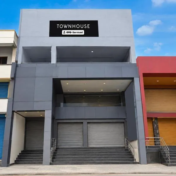 Super Townhouse Rourkela Railway Junction Formerly Balram Tower, hotel v destinácii Rourkela