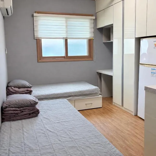 Sh Guesthouse, hotel di Chuncheon
