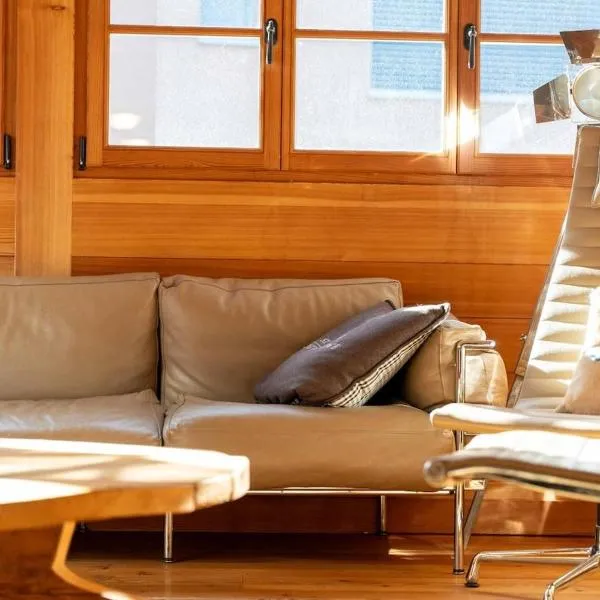 chalet st Moritz 3 bdr terrace, хотел в Сейнт Мориц