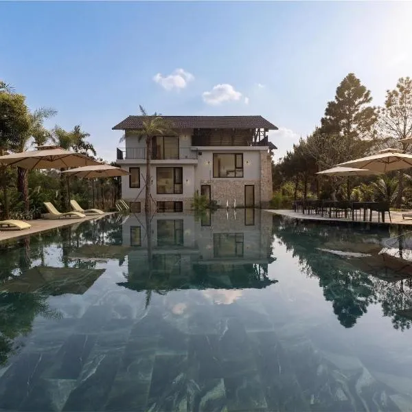Rivana Retreat, hótel í Sóc Sơn