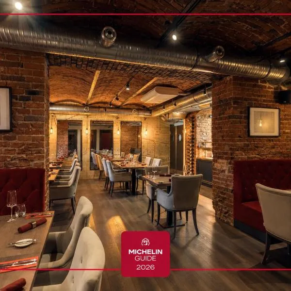 Hotel Traugutta 12, khách sạn ở Łódź