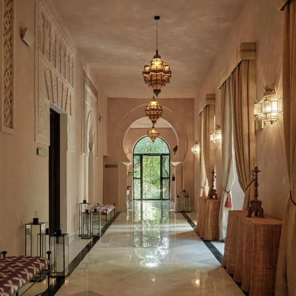 Hospes Palacio del Bailio, a Member of Design Hotels, хотел в Кордоба