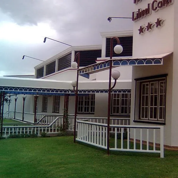 Hotel Lihuel Calel, hótel í Santa Rosa