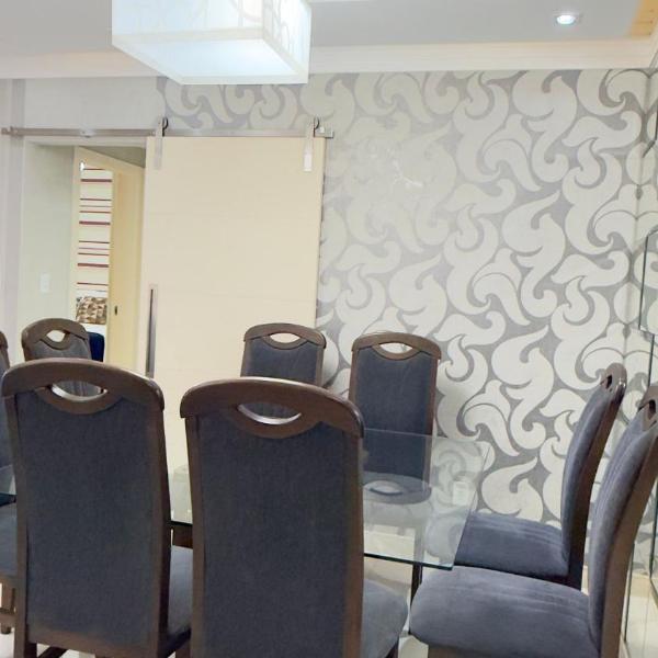 Sala e 2 quartos ao lado do mar em Cabo Frio