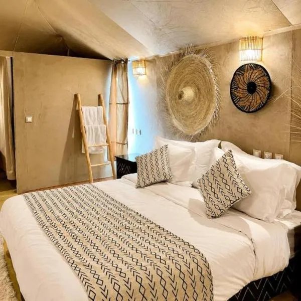 Sunny Luxury Camp, hotel a Merzouga
