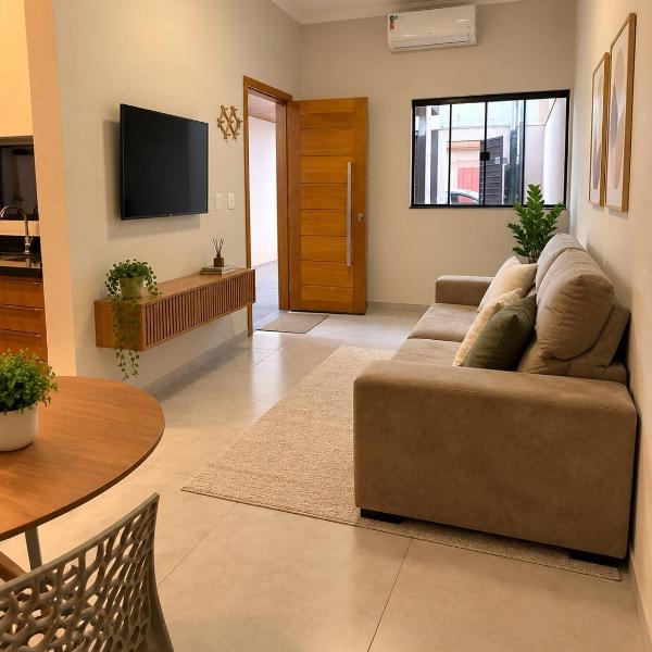 Casa com garagem, 5 min do centro - Foto 4