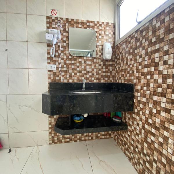 Flats próximo ao Shopping Singapura - pode descer com bebidas para o Park Aquático 1410 - Foto 3