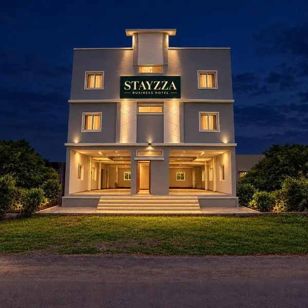 Stayzza Business Hotel, hotel in Kattupākkam